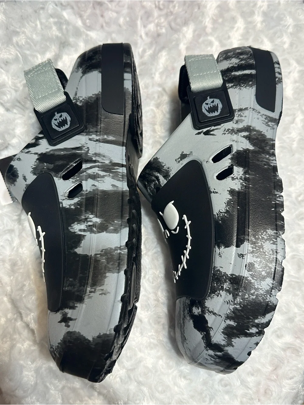 Disney Jack Skellington Kids Clogs in Black & Gray Size 9 Big Kids